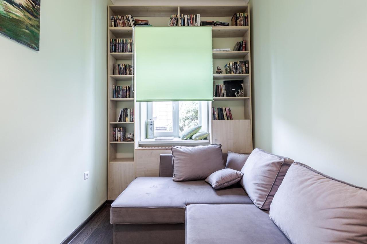Modern Chaikovskogo Apartment Lviv Exterior photo